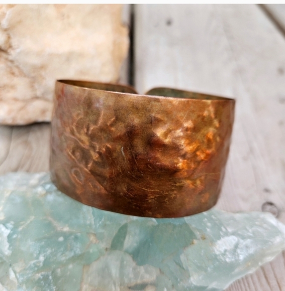 Vintage Jewelry - Vintage solid copper cuff bracelet handcrafted adjustable armor jewelry